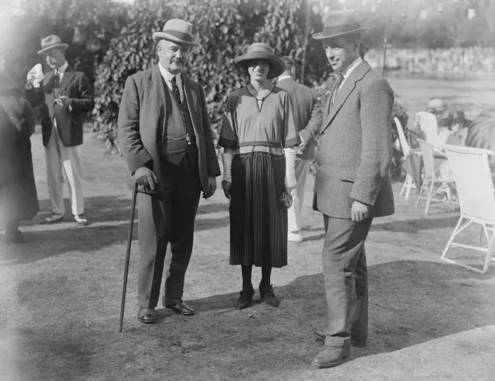 Framed Print : Maidenhead Amateur Regatta Mr Seddon MP with his daughter and Mr Sugden MP 6 August