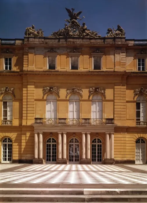 Framed Print : Marble Court Herrenchiemsee - Herrenchiemsee is a complex of royal buildings on the Herreninsel Framed Print : Marble Court Herrenchiemsee - Herrenchiemsee is a complex of royal buildings on the Herreninsel