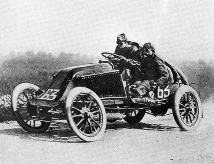Framed Print : Marcel Renault at high speed descending to Sainte-Maure Framed Print : Marcel Renault at high speed descending to Sainte-Maure