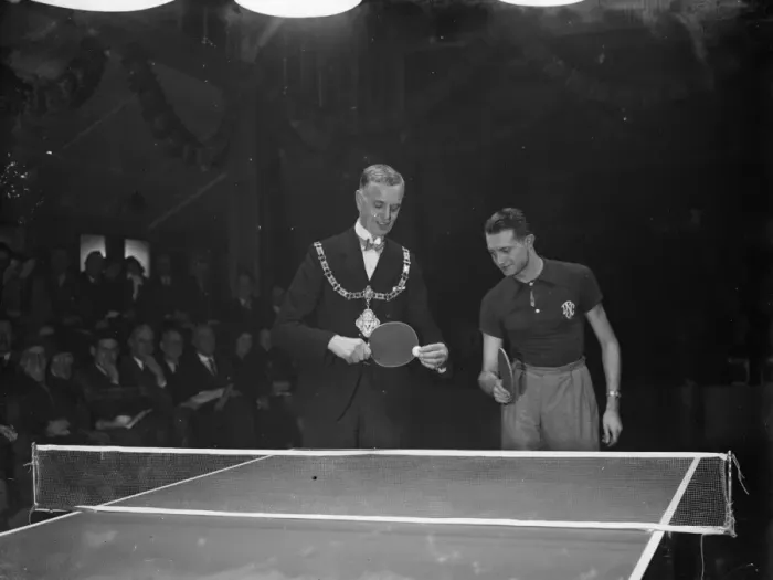 Framed Print : The Mayor of Dartford takes on a ping pong champion. 13 December 1935 Framed Print : The Mayor of Dartford takes on a ping pong champion. 13 December 1935