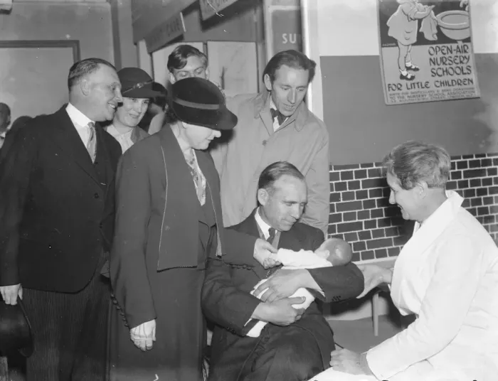 Framed Print : Mayor of Woolwich at the Eltham Health Exhibition in Kent. 1938