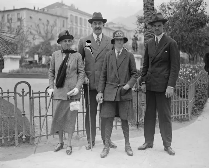 Framed Print : Menton Lady Kindersley, Sir Robert Kindersley, Miss Betty and Mr Richard Kindersley March