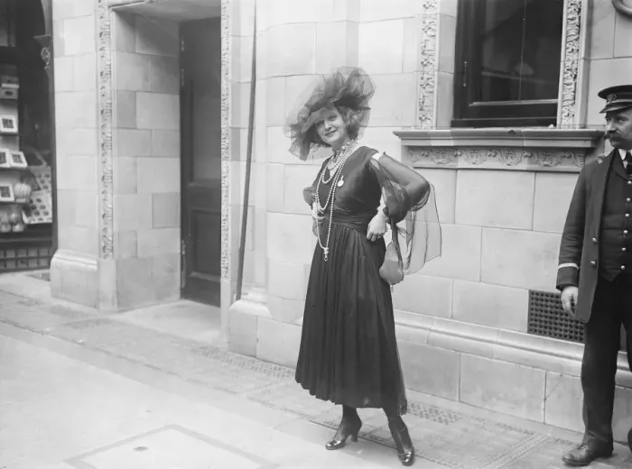 Framed Print : Mille Gaby Deslys at the Savoy 16 December 1919 Gaby Deslys ( 4 November 1881