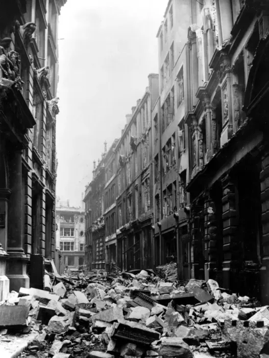 Framed Print : Mincing Lane after the Blitz, Second World War Framed Print : Mincing Lane after the Blitz, Second World War