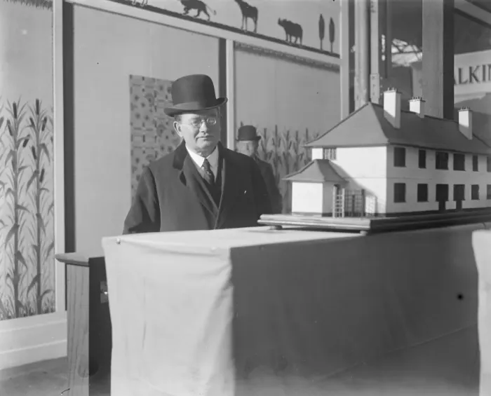 Framed Print : The Minister for health opens building exhibition at Olympia. Mr Wheatley inspecting Framed Print : The Minister for health opens building exhibition at Olympia. Mr Wheatley inspecting
