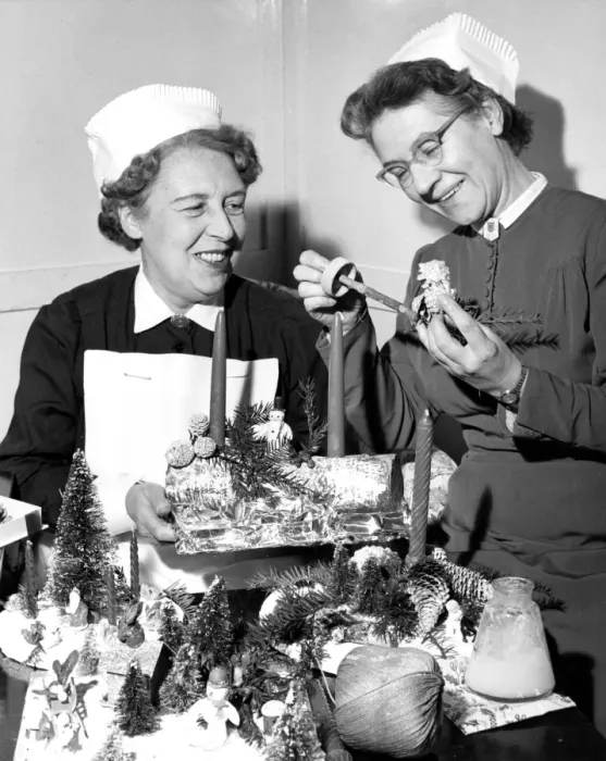 Framed Print : Last minute hospital decorations - it is not generally known but all decorations