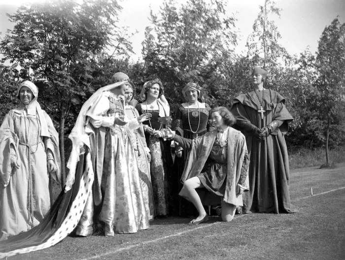 Framed Print : Miss C. Hall, Pageant, Kent Womens Institute, Group. 1934 Framed Print : Miss C. Hall, Pageant, Kent Womens Institute, Group. 1934