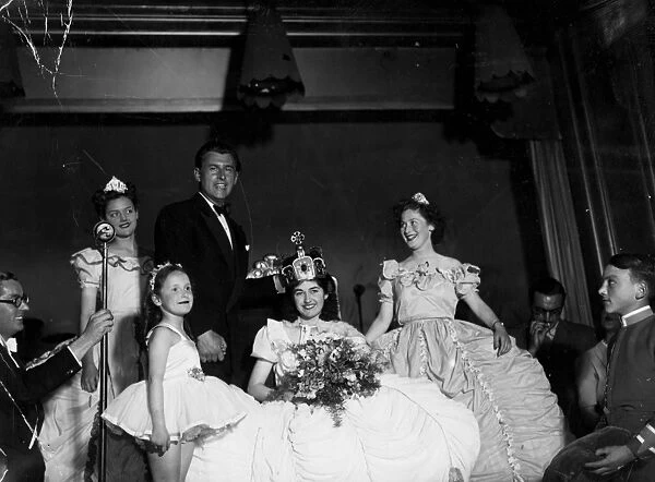 Miss Iris Ringshaw, of Brighton, was crowned Queen of Brighton and Hove at Brighton last night
