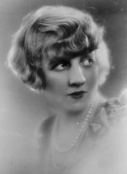 Framed Print : Mlle Huguette Duflos, of the Comedie Francaise, who will shortly be seen in London Framed Print : Mlle Huguette Duflos, of the Comedie Francaise, who will shortly be seen in London