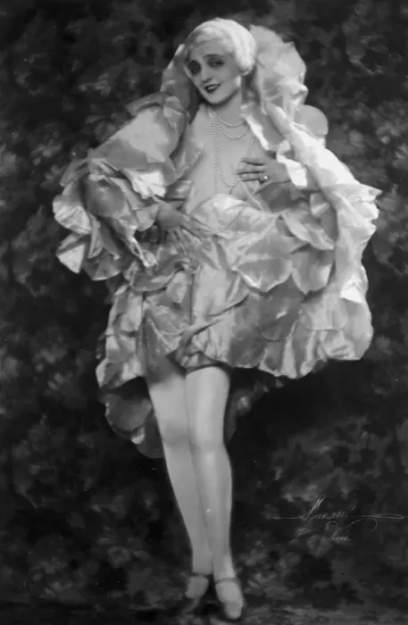 Framed Print : Mlle Maria Ley, as she appears in the latest Vienna revue, The Snow Queen Framed Print : Mlle Maria Ley, as she appears in the latest Vienna revue, The Snow Queen