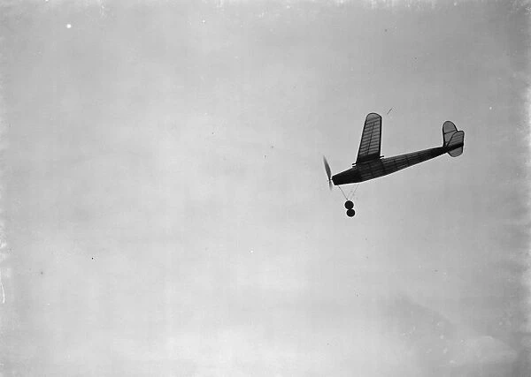 Model Flying Club, Dartford Heath. 7 August 1937