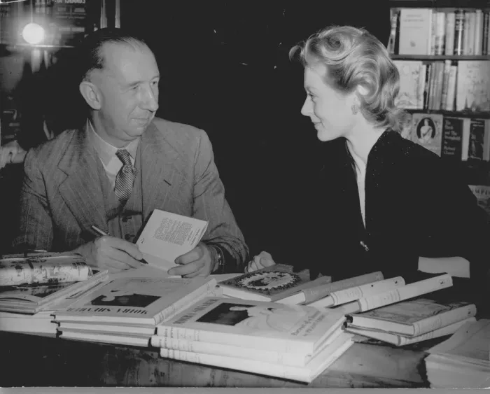 Framed Print : Moira Shearer, the red headed ballerina and Neville Shute, the well known author Framed Print : Moira Shearer, the red headed ballerina and Neville Shute, the well known author