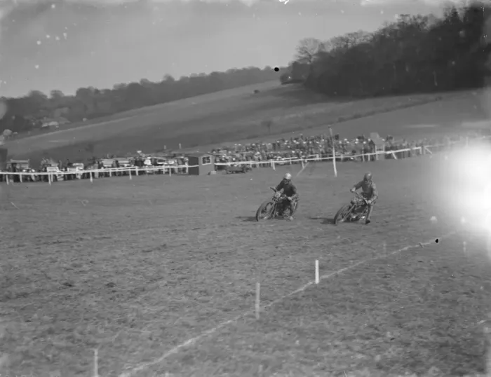 Framed Print : Motor cycling races at Brands Hatch. Scramblers take the bend. 1936