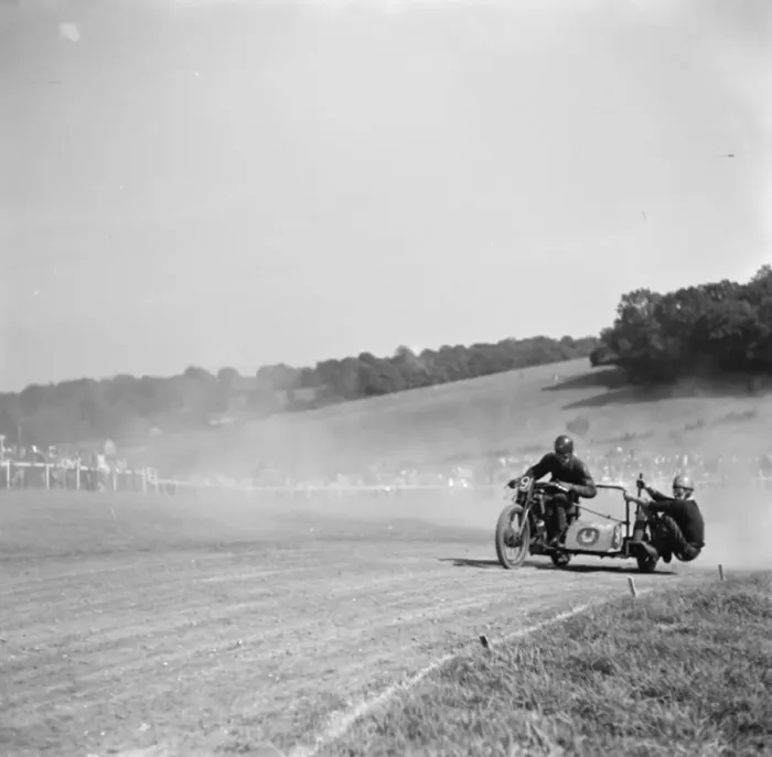 Framed Print : Motorcycle racing at Brands Hatch, Kent. A sidecar motorbike takes a corner Framed Print : Motorcycle racing at Brands Hatch, Kent. A sidecar motorbike takes a corner