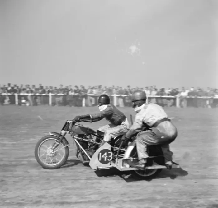 Framed Print : Motorcycle racing at Brands Hatch, Kent. One of the sidecar motobikes Framed Print : Motorcycle racing at Brands Hatch, Kent. One of the sidecar motobikes
