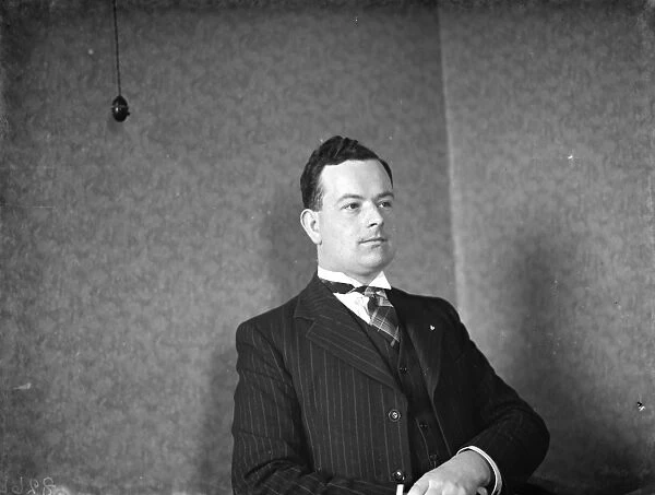 Mr Carter ( Campbell ). Solicitor from Sidcup in Kent. 15 March 1938