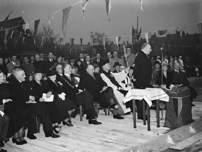 Framed Print : Mr EW Meyerstein, the High Sherrif of Kent, speaking at the laying of the foundation