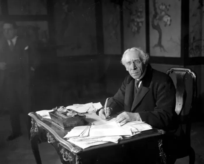 Framed Print : Mr Israel Zangwill (posing for the film series, Secrets of Handwriting ). 30 January Framed Print : Mr Israel Zangwill (posing for the film series, Secrets of Handwriting ). 30 January