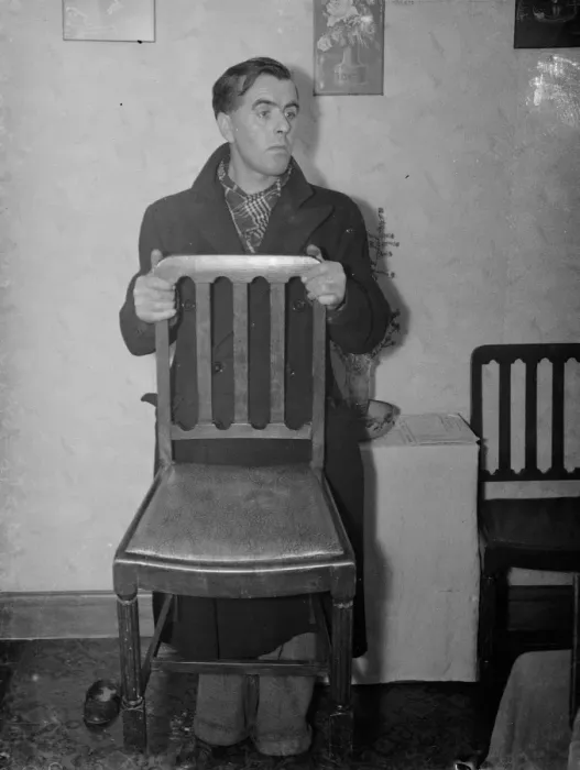 Framed Print : Mr Skinner, involved in the assault case in Erith, London. 1938 Framed Print : Mr Skinner, involved in the assault case in Erith, London. 1938