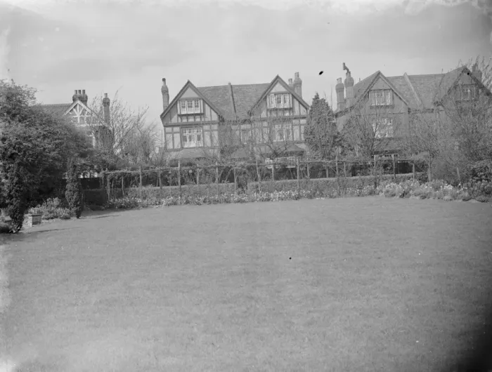 Framed Print : Mr Swans house and garden at 21 Rectory Lane in Sidcup, Kent. 1939 Framed Print : Mr Swans house and garden at 21 Rectory Lane in Sidcup, Kent. 1939