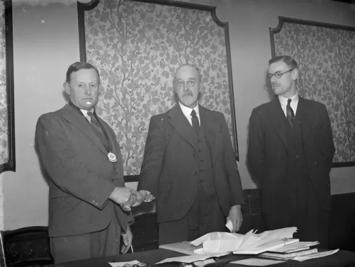 Framed Print : Mr T V Linnell, Mr W Eldred and Mr D Kingston at the Orpington Chamber of Commerce Framed Print : Mr T V Linnell, Mr W Eldred and Mr D Kingston at the Orpington Chamber of Commerce