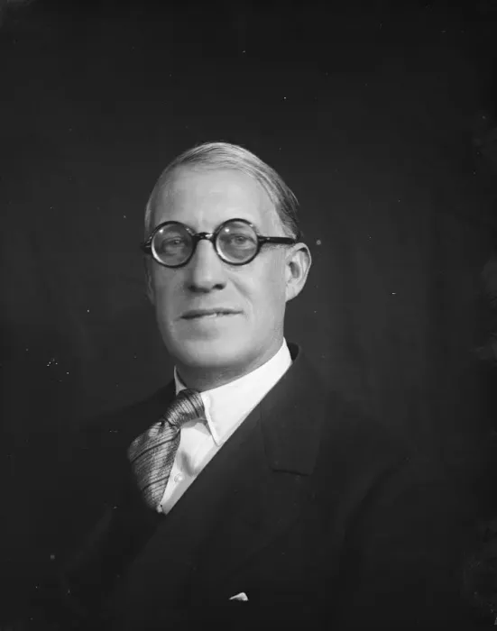 Framed Print : Mr Victor Beveridge. 26 February 1927