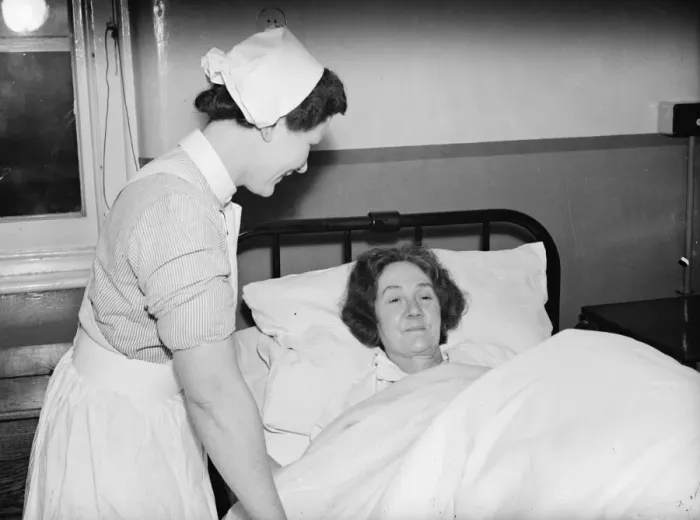 Framed Print : Mrs Hart at Kingsdown. 12 December 1936 Framed Print : Mrs Hart at Kingsdown. 12 December 1936