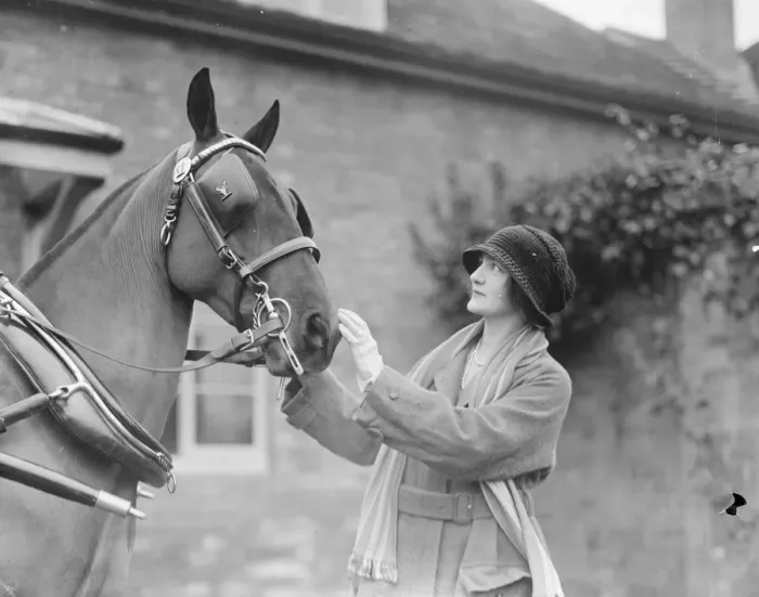 Framed Print : Mrs Ian Bullough ( Miss lily Elsie ) at her new home, Drury lane farm, Gloucestershire