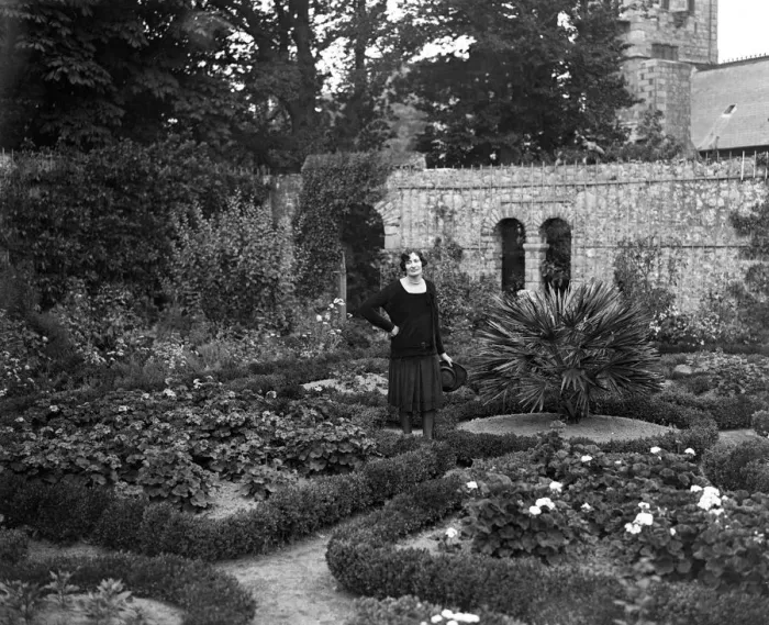 Framed Print : Mrs Sybil Beaumont, woman Seigneur of Sark, ( later, Mrs Sybil Hathaway, Dame Framed Print : Mrs Sybil Beaumont, woman Seigneur of Sark, ( later, Mrs Sybil Hathaway, Dame