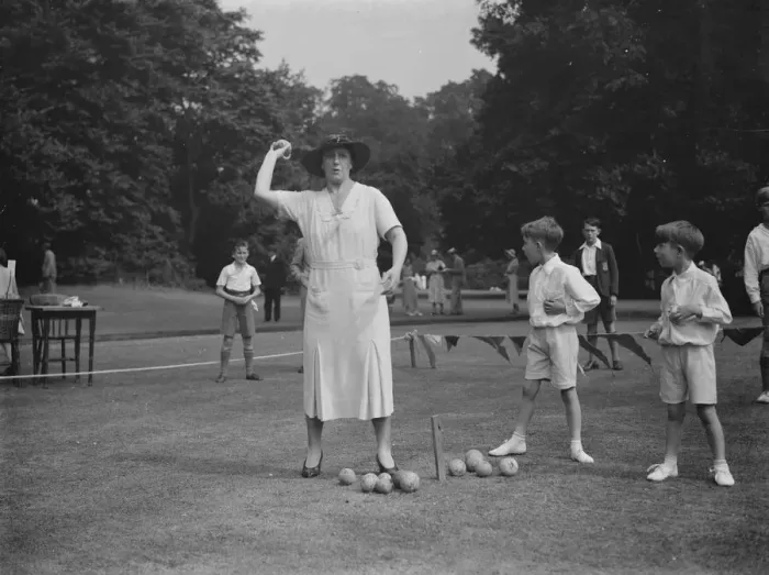 Framed Print : Mrs W O H Joynson opens garden fete, Kevington. 1937 Framed Print : Mrs W O H Joynson opens garden fete, Kevington. 1937