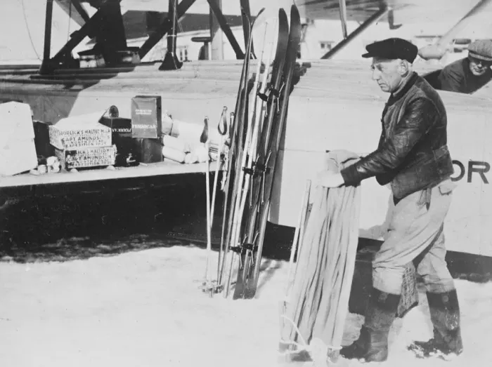 Framed Print : Mystery of Amundsen, first photographs of the start of the Amundsen Ellsworth polar Framed Print : Mystery of Amundsen, first photographs of the start of the Amundsen Ellsworth polar