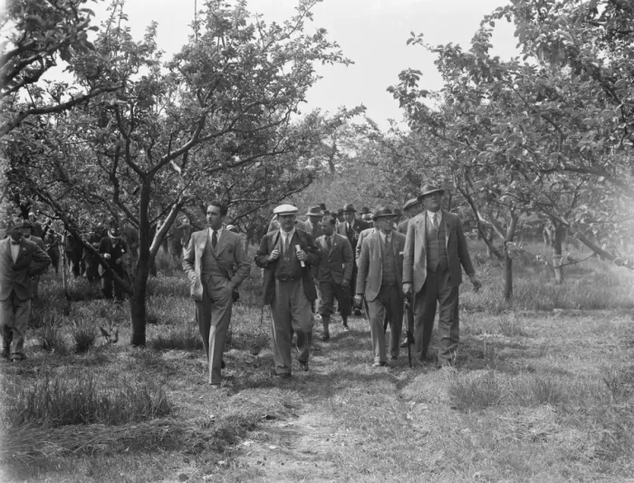 Framed Print : National Farmers Union fruit tour. 1935 Framed Print : National Farmers Union fruit tour. 1935