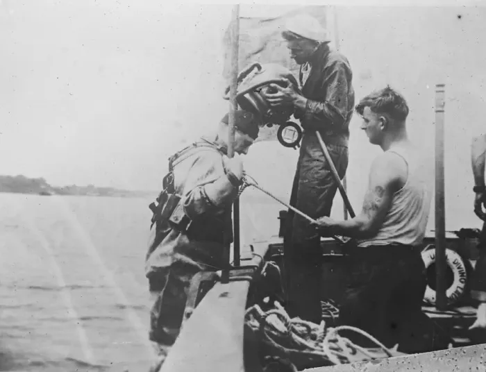 Framed Print : Us Naval divers about to descend 1920 Framed Print : Us Naval divers about to descend 1920