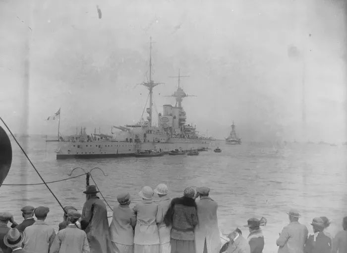 Framed Print : Naval review at Spithead. HMS Queen Elizabeth. 26 July 1924 Framed Print : Naval review at Spithead. HMS Queen Elizabeth. 26 July 1924