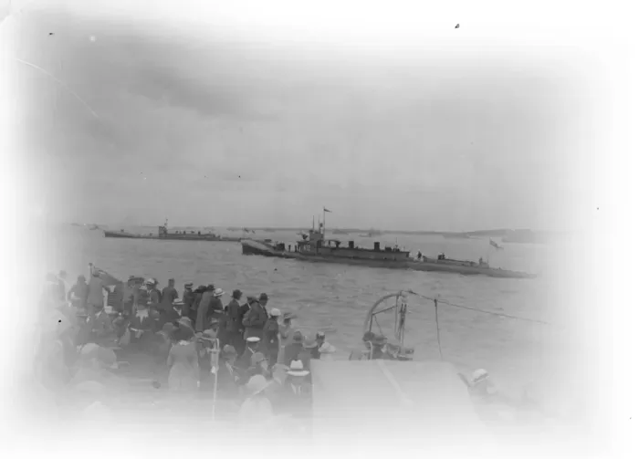 Framed Print : Naval review at Spithead Submarine K 12 26 July 1924 Framed Print : Naval review at Spithead Submarine K 12 26 July 1924