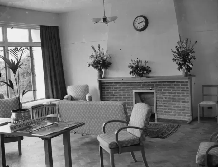 Framed Print : The new nurse home at the Memorial Hospital in Woolwich, London. An interior view Framed Print : The new nurse home at the Memorial Hospital in Woolwich, London. An interior view