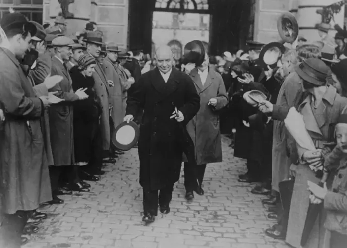 Framed Print : New Swedish Cabinet formed. Members of the newly formed Swedish Cabinet leaving Framed Print : New Swedish Cabinet formed. Members of the newly formed Swedish Cabinet leaving