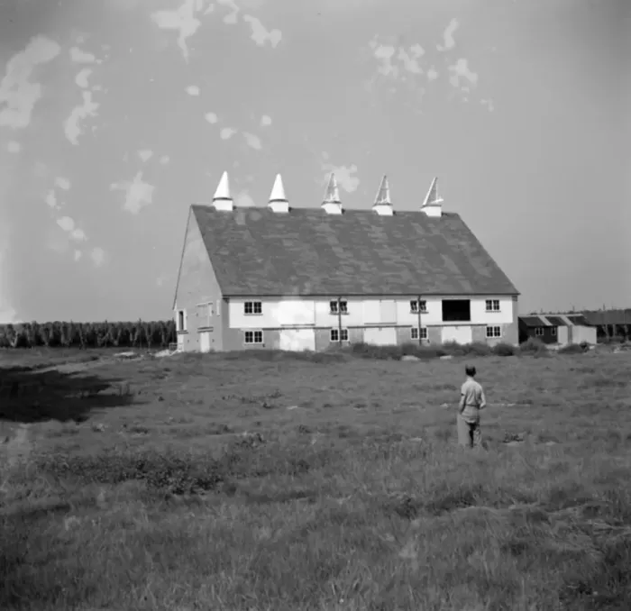 Framed Print : A new type of oast house in Paddock Wood, Kent. 1936 Framed Print : A new type of oast house in Paddock Wood, Kent. 1936