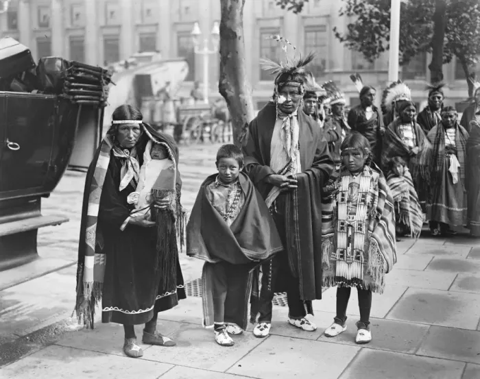 Framed Print : North American Indians arrive in England. An Indian Chief and his family outside