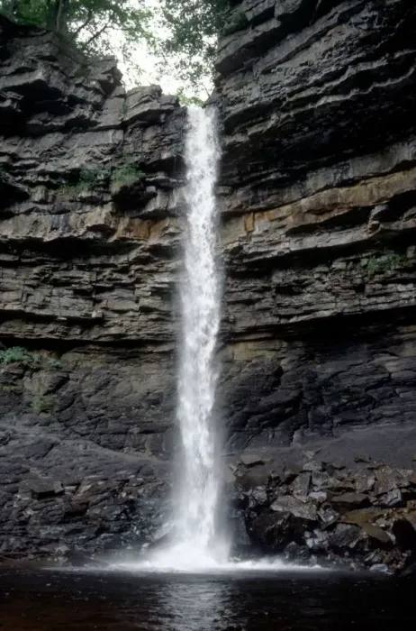 Framed Print : North Yorkshire Hardraw Force waterfall