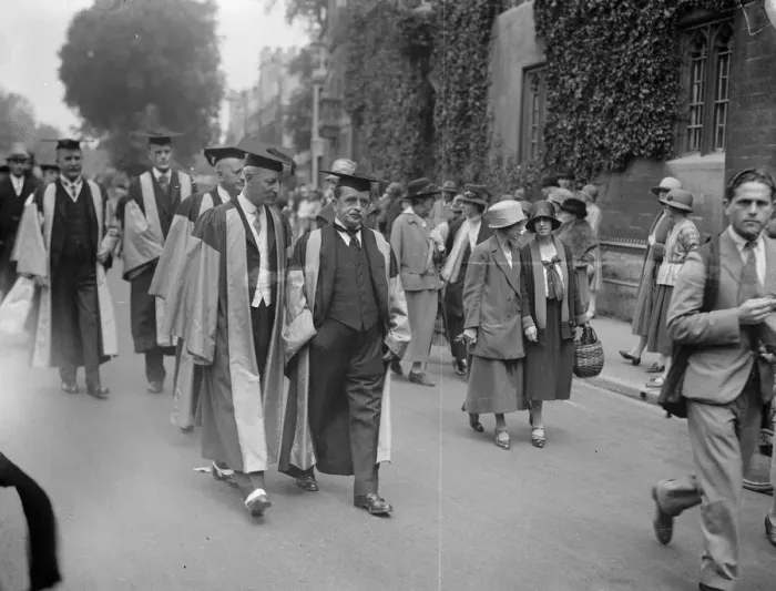 Framed Print : Notable degree ceremony at Oxford. Sir Henry Newbolt and Sir James Barrie ( right Framed Print : Notable degree ceremony at Oxford. Sir Henry Newbolt and Sir James Barrie ( right