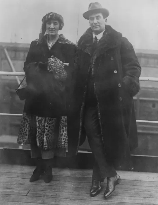 Framed Print : Notables sailing on thess Homeric. Mr and Mrs Albert Coates returning to England Framed Print : Notables sailing on thess Homeric. Mr and Mrs Albert Coates returning to England