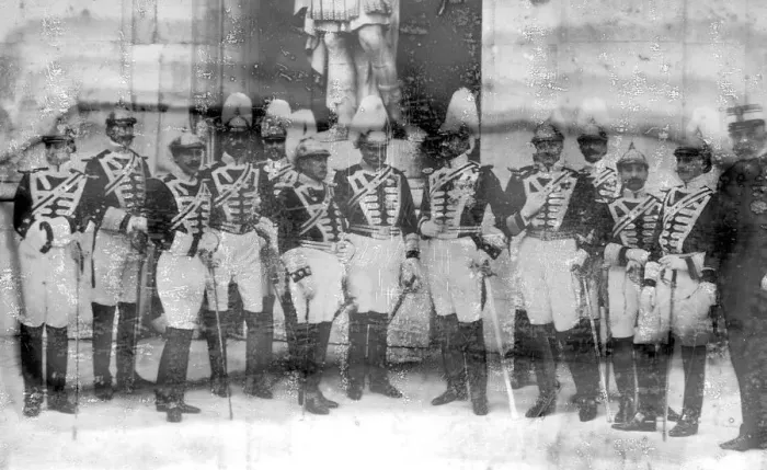 Framed Print : Officers of the Royal Guard of escort on the occasion of King Alfonsos marriage Framed Print : Officers of the Royal Guard of escort on the occasion of King Alfonsos marriage