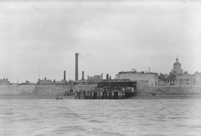Framed Print : This old victorian pier at Portsmouth from which Horatio Nelson, 1st Viscount Nelson