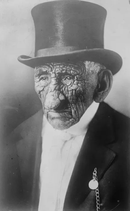 Framed Print : The Oldest Man in the World Ka be nahigwey wence ( wrinkled meat ) better known Framed Print : The Oldest Man in the World Ka be nahigwey wence ( wrinkled meat ) better known