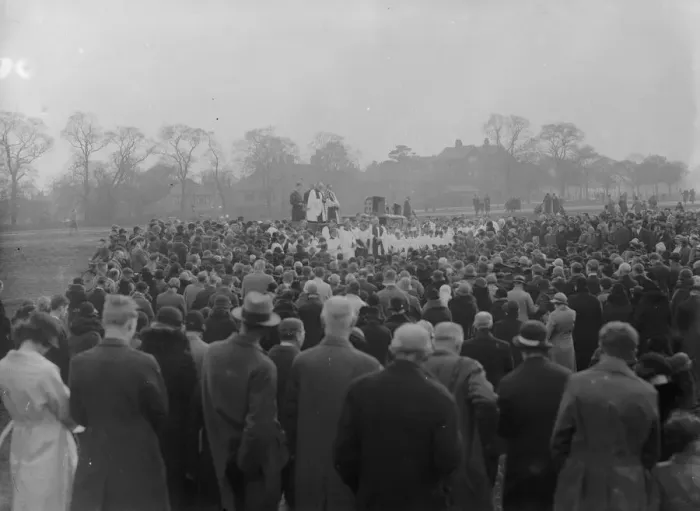 Framed Print : Open - air religious service, Kent. 1935 Framed Print : Open - air religious service, Kent. 1935