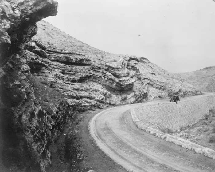 Framed Print : Opening up Palestine for motorists. The splendid new Old Jericho Road, showing