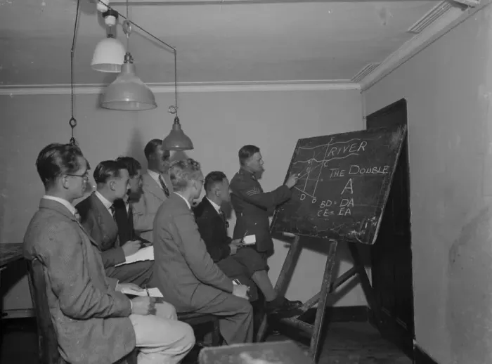 Framed Print : An ordnance survey lecture in Chislehurst, Kent. 23 September 1937