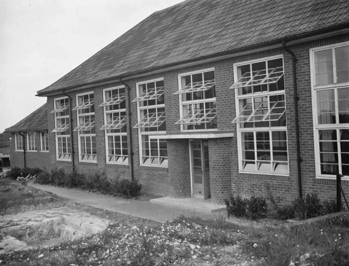 Framed Print : The Orpington Central School for John Gibbs in Kent. 1938 Framed Print : The Orpington Central School for John Gibbs in Kent. 1938