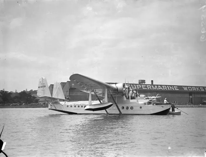 Framed Print : The Pan American flying boat, Clipper III landing at Southampton Framed Print : The Pan American flying boat, Clipper III landing at Southampton
